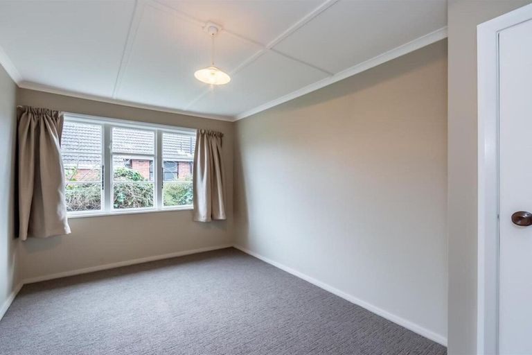 Photo of property in 17 Dunarnan Street, Avonside, Christchurch, 8061