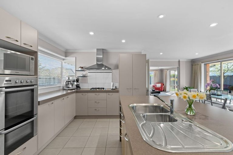 Photo of property in 22 Burbank Drive, Aidanfield, Christchurch, 8025