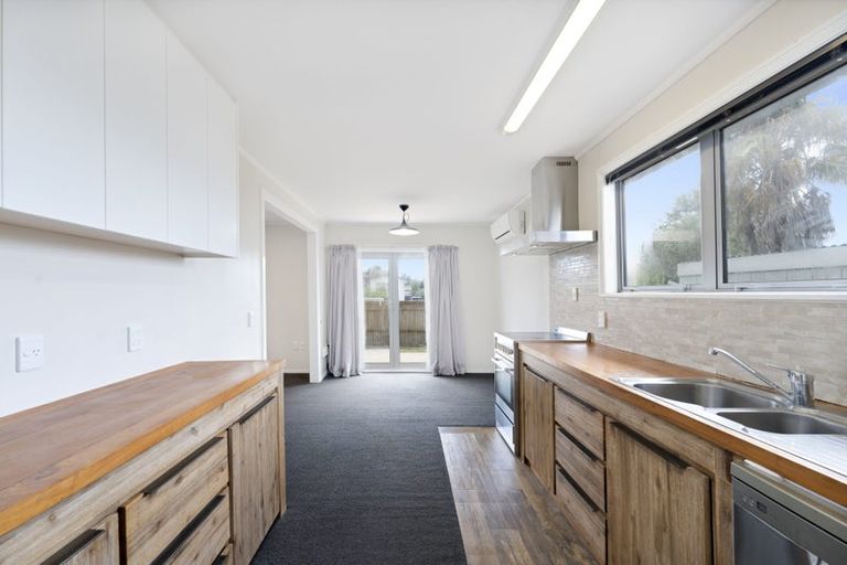 Photo of property in 129 Riverpark Crescent, Henderson, Auckland, 0610