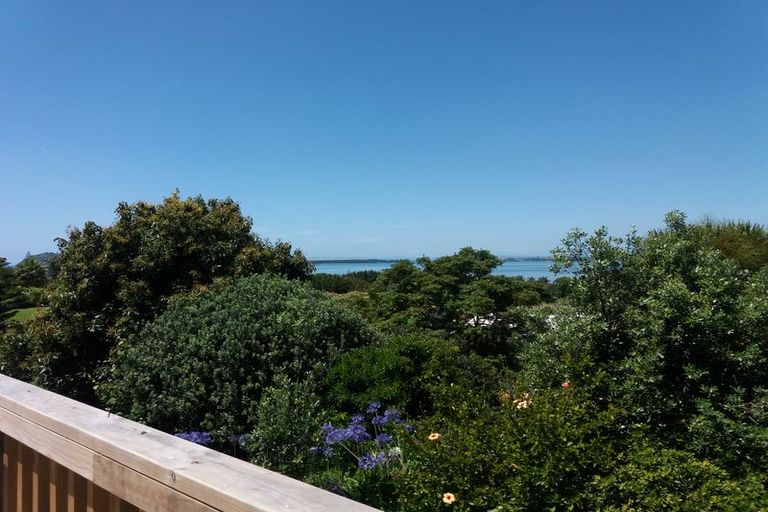 Photo of property in 22 Koutunui Road, Athenree, Katikati, 3177