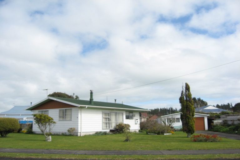 Photo of property in 19 Ngapapa Street, Urenui, 4375