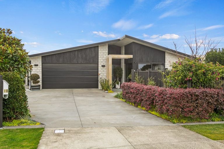 Photo of property in 44 Rewi Street, Torbay, Auckland, 0630