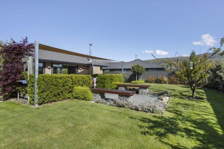 Photo of property in 4 Magnetic Place, Cromwell, 9310