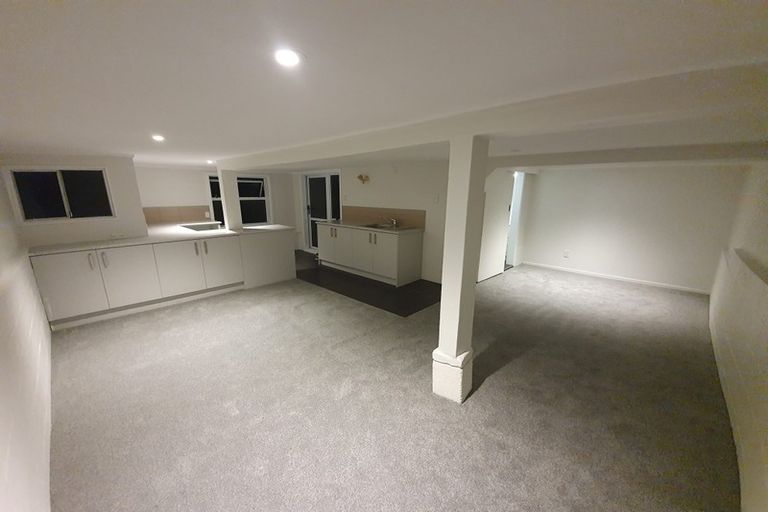 Photo of property in 1/31 Rangatira Road, Birkdale, Auckland, 0626
