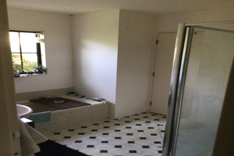 Photo of property in 1-2/6a Pohutukawa Street, Woburn, Lower Hutt, 5010