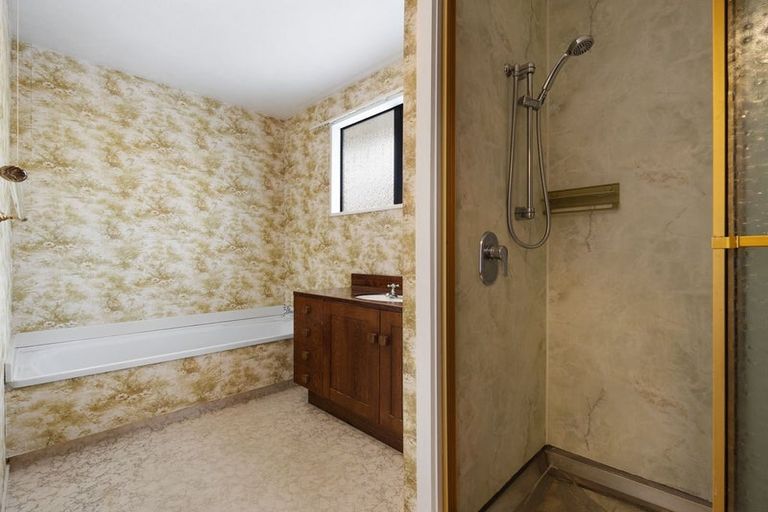 Photo of property in 1/120b Roydvale Avenue, Burnside, Christchurch, 8053