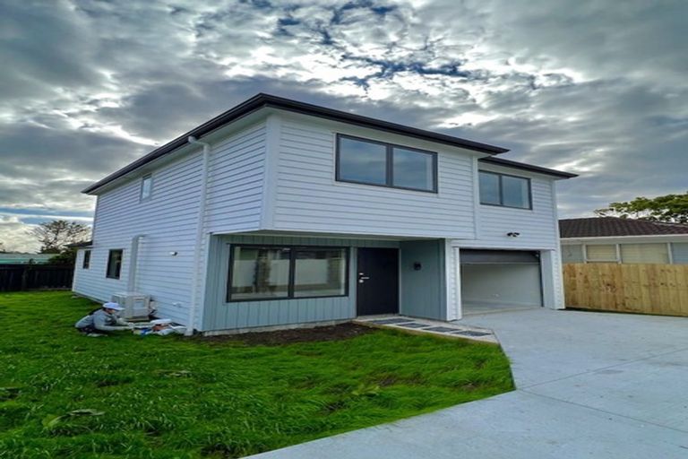 Photo of property in 8 Sharland Avenue, Manurewa, Auckland, 2102