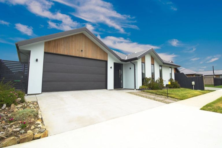 Photo of property in 8 Te Hurunui Drive, Pegasus, 7612