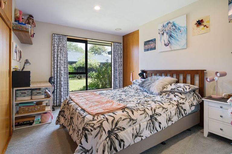 Photo of property in 10 Kingsbury Avenue, Rangiora, 7400