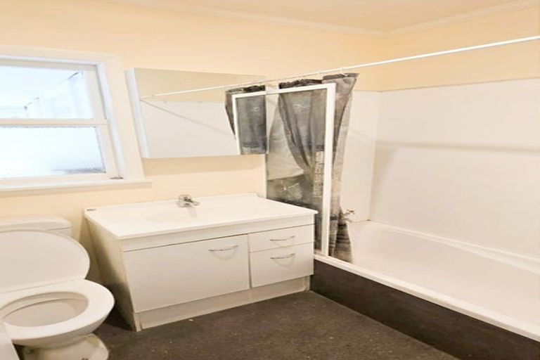 Photo of property in 52 Sunny Grove, Wainuiomata, Lower Hutt, 5014