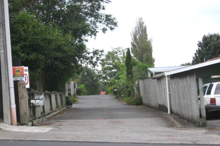 Photo of property in 1/37a Glengarry Road, Glen Eden, Auckland, 0602