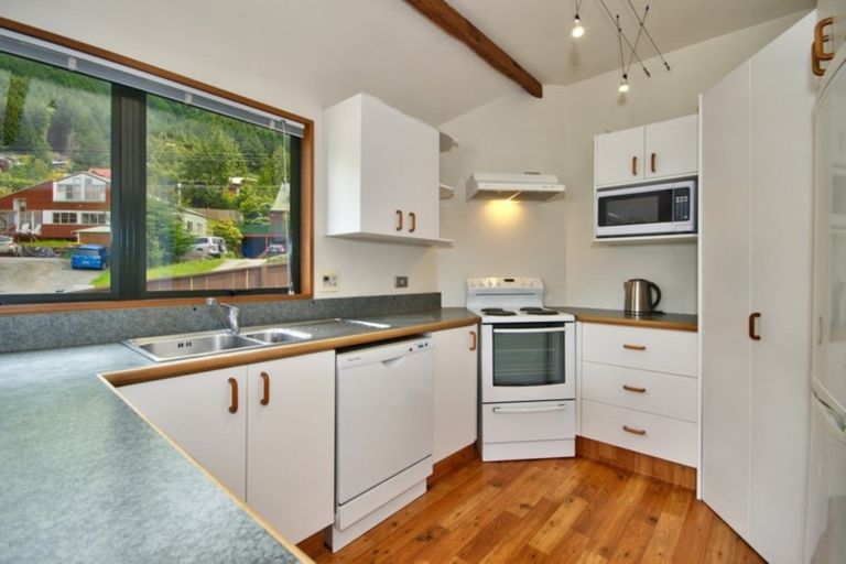 Photo of property in 237 Fernhill Road, Sunshine Bay, Queenstown, 9300