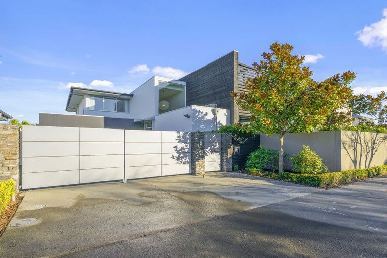 Photo of property in 8 Royds Street, Fendalton, Christchurch, 8014