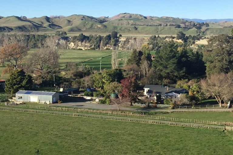 Photo of property in 73 Vinegar Hill Road, Hunterville, 4783