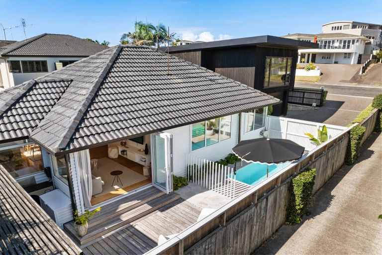 Photo of property in 121a Oceanview Road, Mount Maunganui, 3116