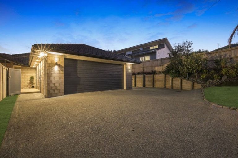 Photo of property in 12 Fendalton Place, Hatfields Beach, Orewa, 0931