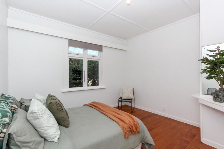 Photo of property in 22 Bulteel Street, New Plymouth, 4310