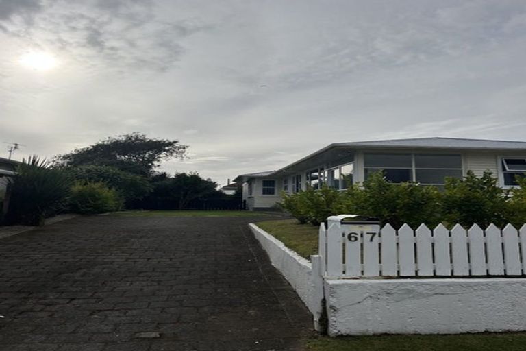 Photo of property in 67 Record Street, Fitzroy, New Plymouth, 4312