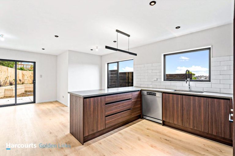 Photo of property in 51a Fitzwater Place, Henderson, Auckland, 0612