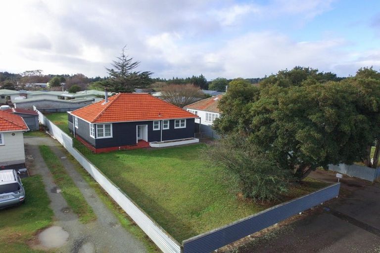 Photo of property in 8 Victor Street, Dannevirke, 4930