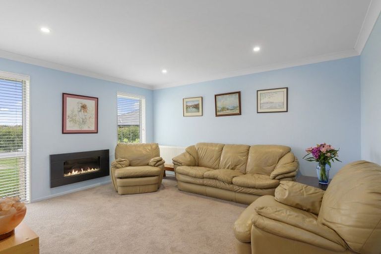 Photo of property in 2 Mchugh Crescent, Darfield, 7510