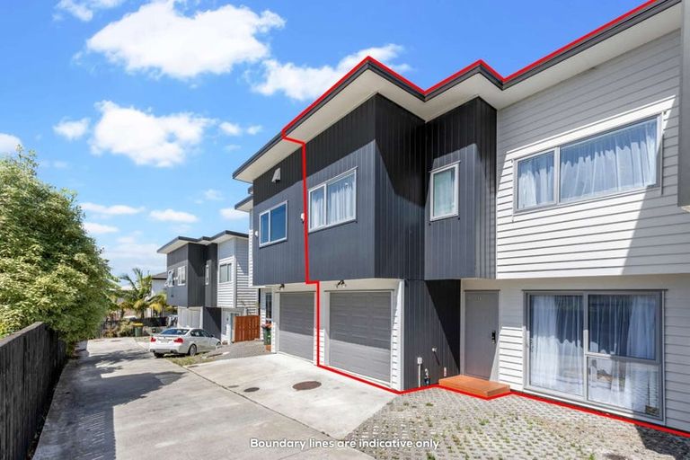 Photo of property in 4035c Great North Road, Glen Eden, Auckland, 0602