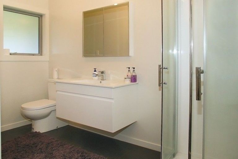 Photo of property in 90 Muri Road, Pukerua Bay, 5026