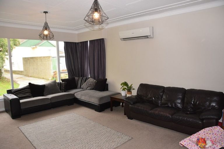 Photo of property in 11 Herriot Street, Richmond, Invercargill, 9810
