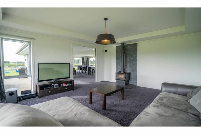 Photo of property in 15 Wilcox Road, Seaward Bush, Invercargill, 9871