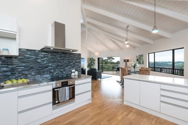 Photo of property in 45 Brick Bay Drive, Sandspit, Warkworth, 0982