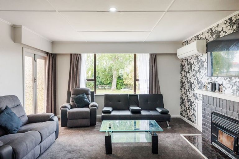 Photo of property in 71 Bridge Street, Bulls, 4818