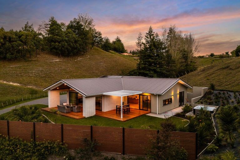 Photo of property in 26 Rochfort Road, Havelock North, 4130