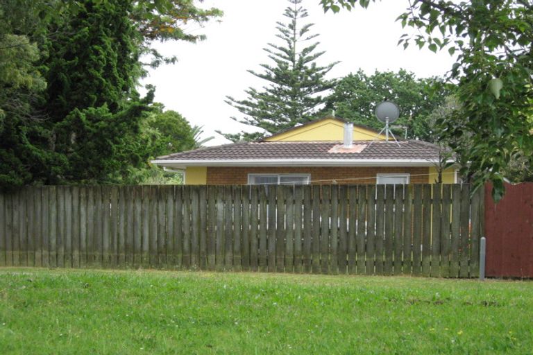 Photo of property in 56 Molesworth Place, Mangere, Auckland, 2022