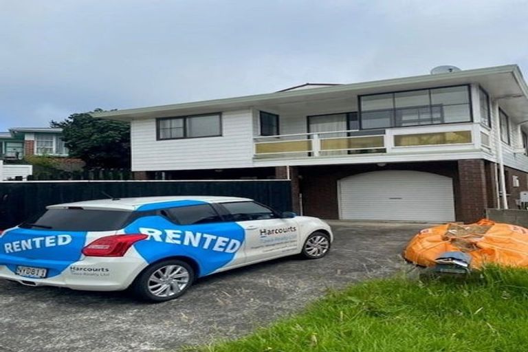 Photo of property in 32 Collins Avenue, Tawa, Wellington, 5028