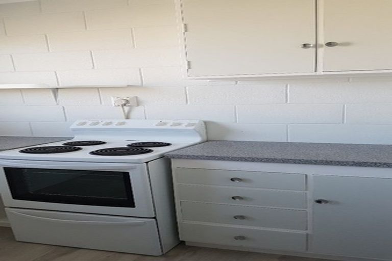 Photo of property in 46 Awamutu Grove, Waiwhetu, Lower Hutt, 5010