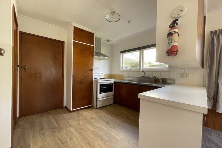 Photo of property in 3 Woodford Way, Crofton Downs, Wellington, 6035