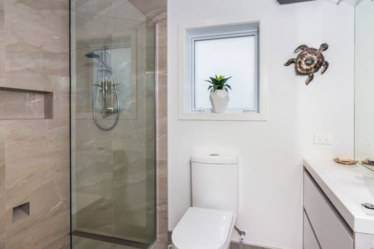 Photo of property in 2 Huka Heights Drive, Rangatira Park, Taupo, 3330