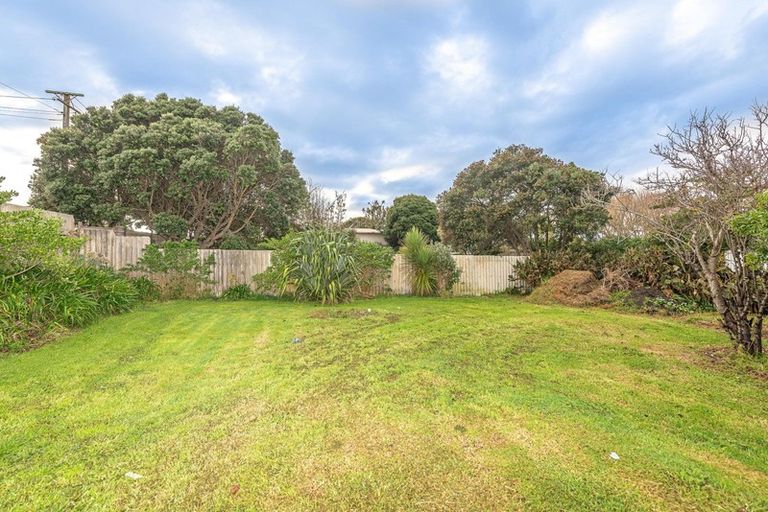 Photo of property in 22 Ashton Terrace, Castlecliff, Whanganui, 4501