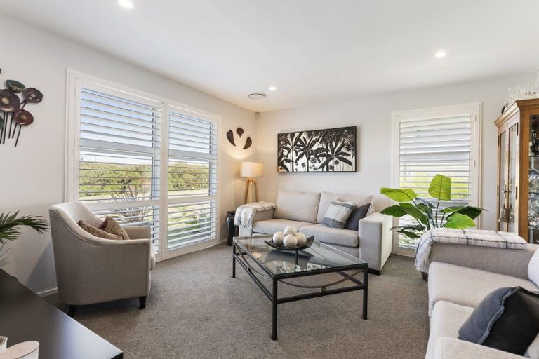 Photo of property in 25 Pitoitoi Drive, Riverhead, 0820