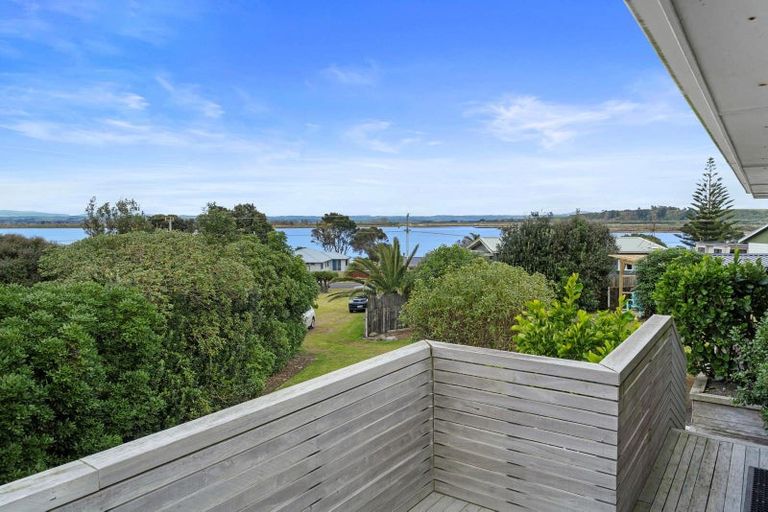 Photo of property in 643 Pukehina Parade, Pukehina, Te Puke, 3189