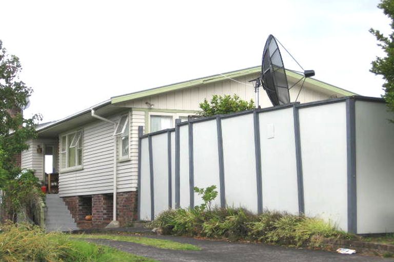 Photo of property in 6 Mirovale Place, Totara Vale, Auckland, 0629