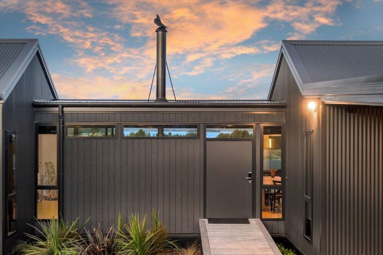 Photo of property in 35 D'archiac Drive, Lake Tekapo, 7999