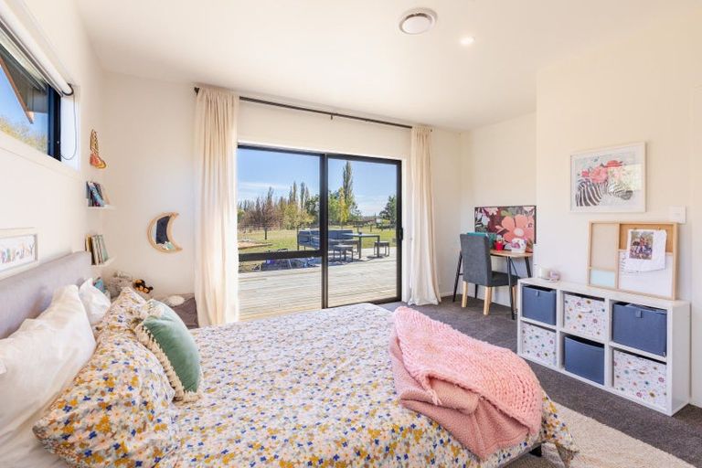 Photo of property in 360 Maharakeke Road, Waipukurau, 4281