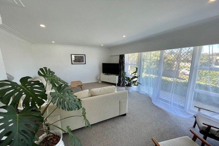 Photo of property in 5/2 Argyle Terrace, Milford, Auckland, 0620