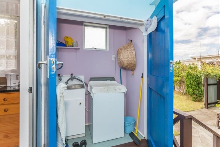 Photo of property in 21 Ruanui Street, Himatangi Beach, Foxton, 4891