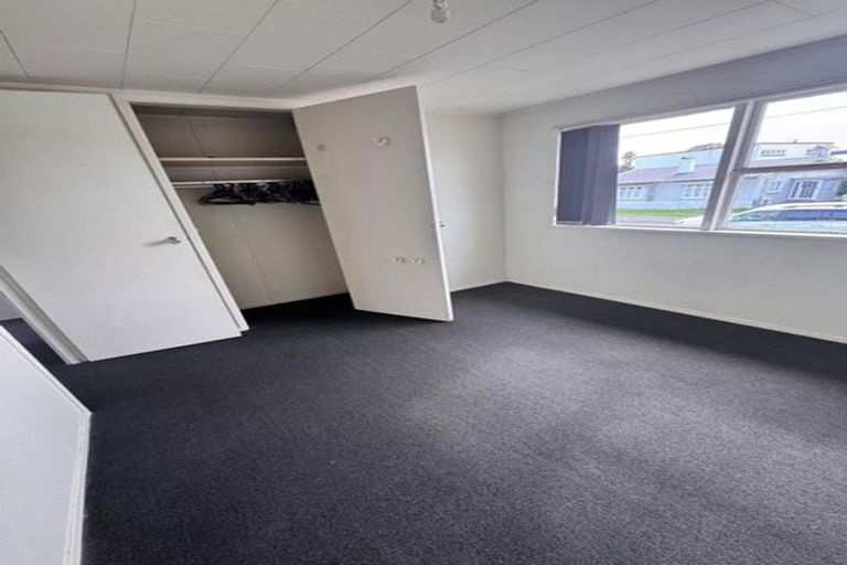 Photo of property in 11 Tennyson Street, Northcote Point, Auckland, 0627