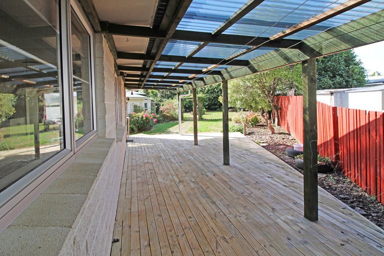 Photo of property in 78 Victoria Street, Carterton, 5713