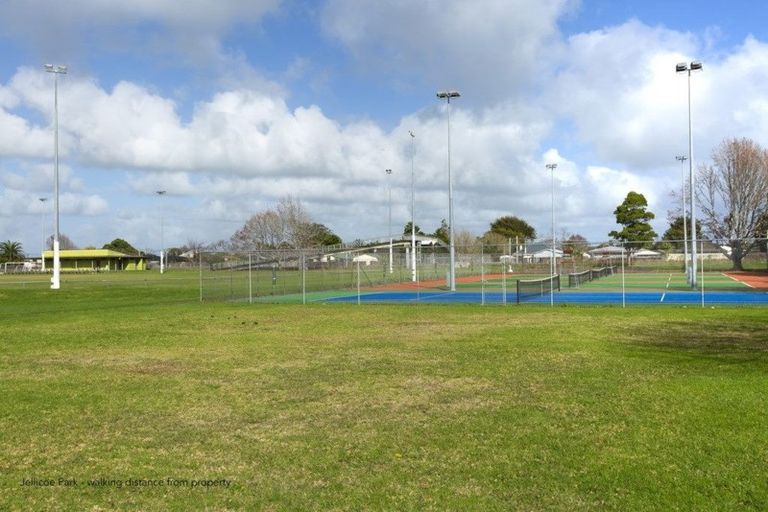 Photo of property in 2/46 Jellicoe Road, Manurewa, Auckland, 2102