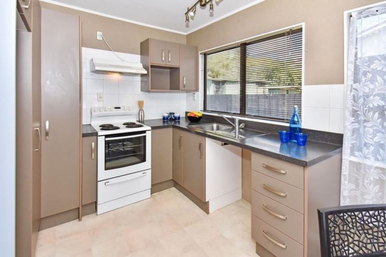 Photo of property in 2/22 Franklin Avenue, Papatoetoe, Auckland, 2024