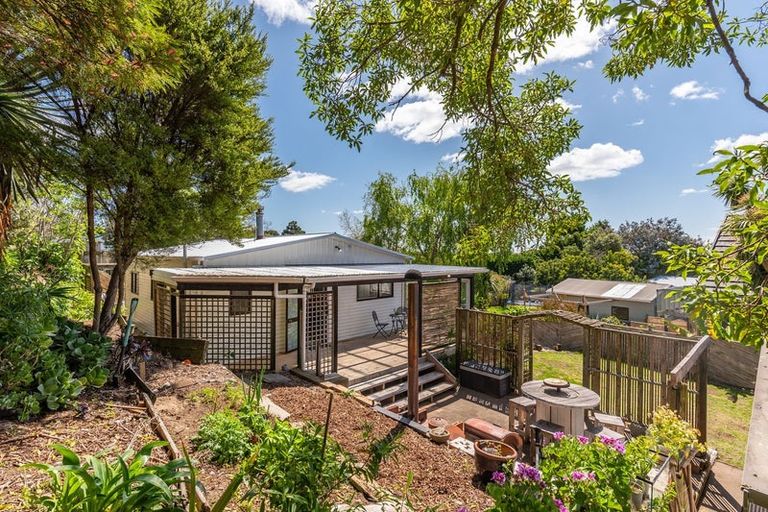 Photo of property in 38 Hicks Crescent, Waikanae Beach, Waikanae, 5036